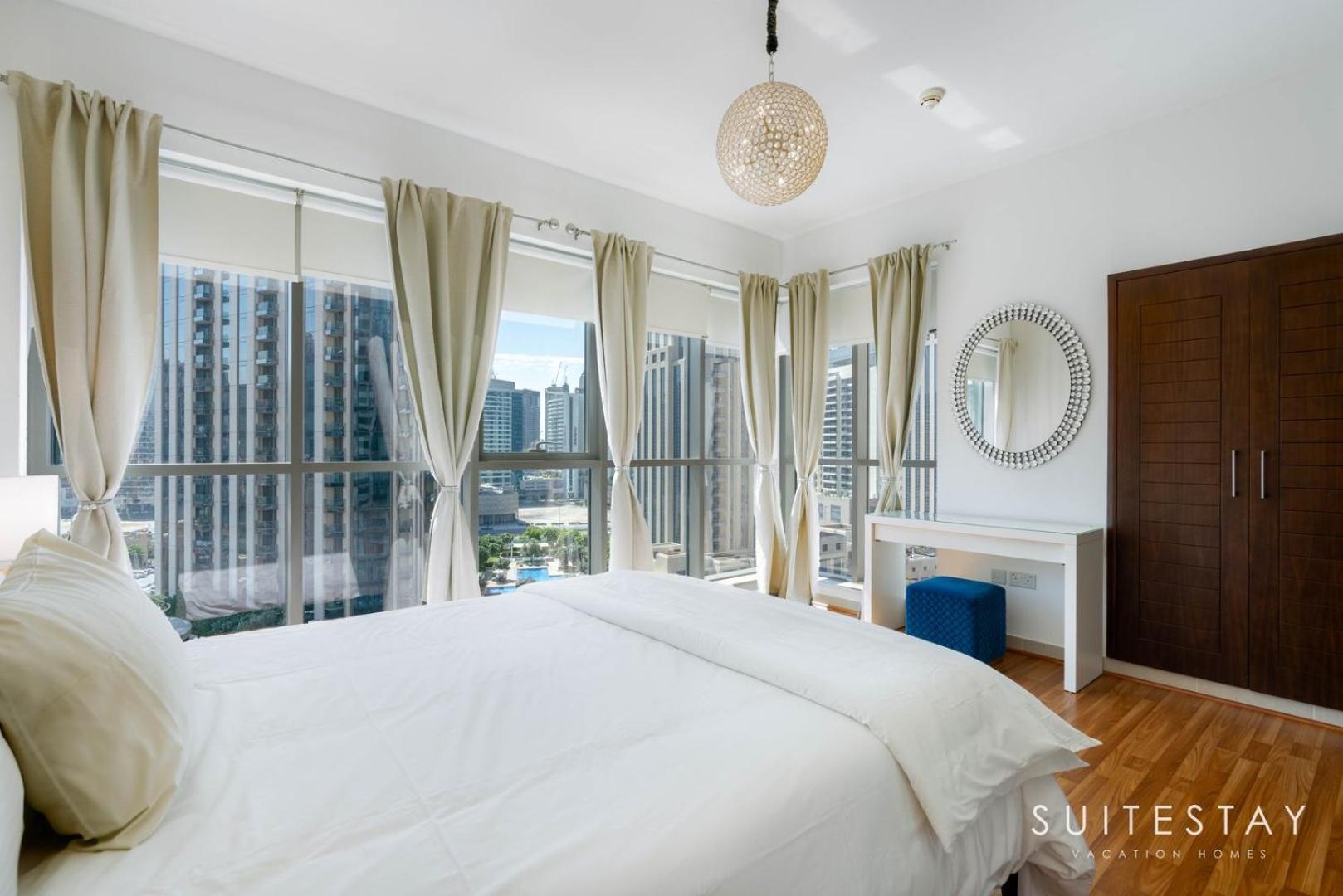 One Bed With Burj Khalifa View Apartment *