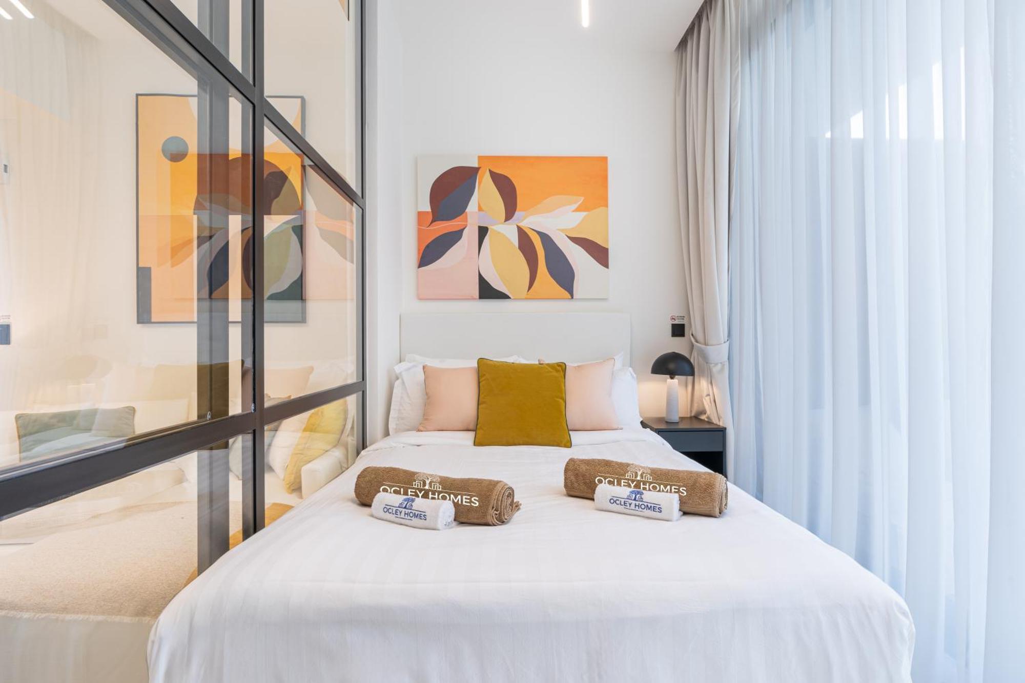 Stylish Contemporary In Jvc With Chic Interior