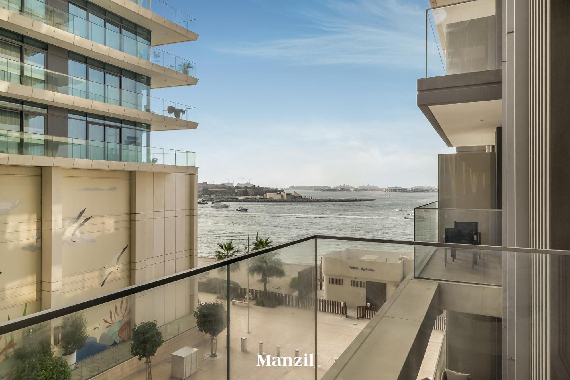 2br Coastal Luxury Retreat At Emaar Beachfront * Dubai