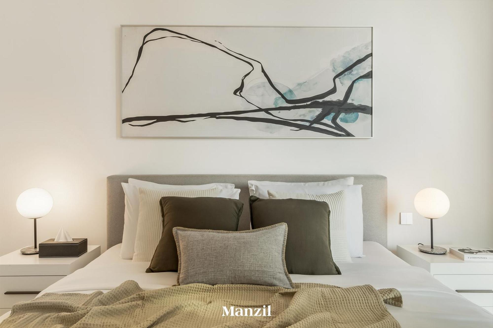 2br Coastal Luxury Retreat At Emaar Beachfront Apartment