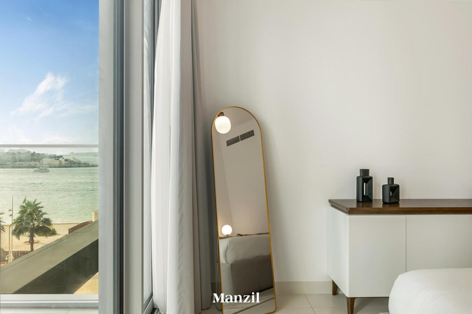 2br Coastal Luxury Retreat At Emaar Beachfront *