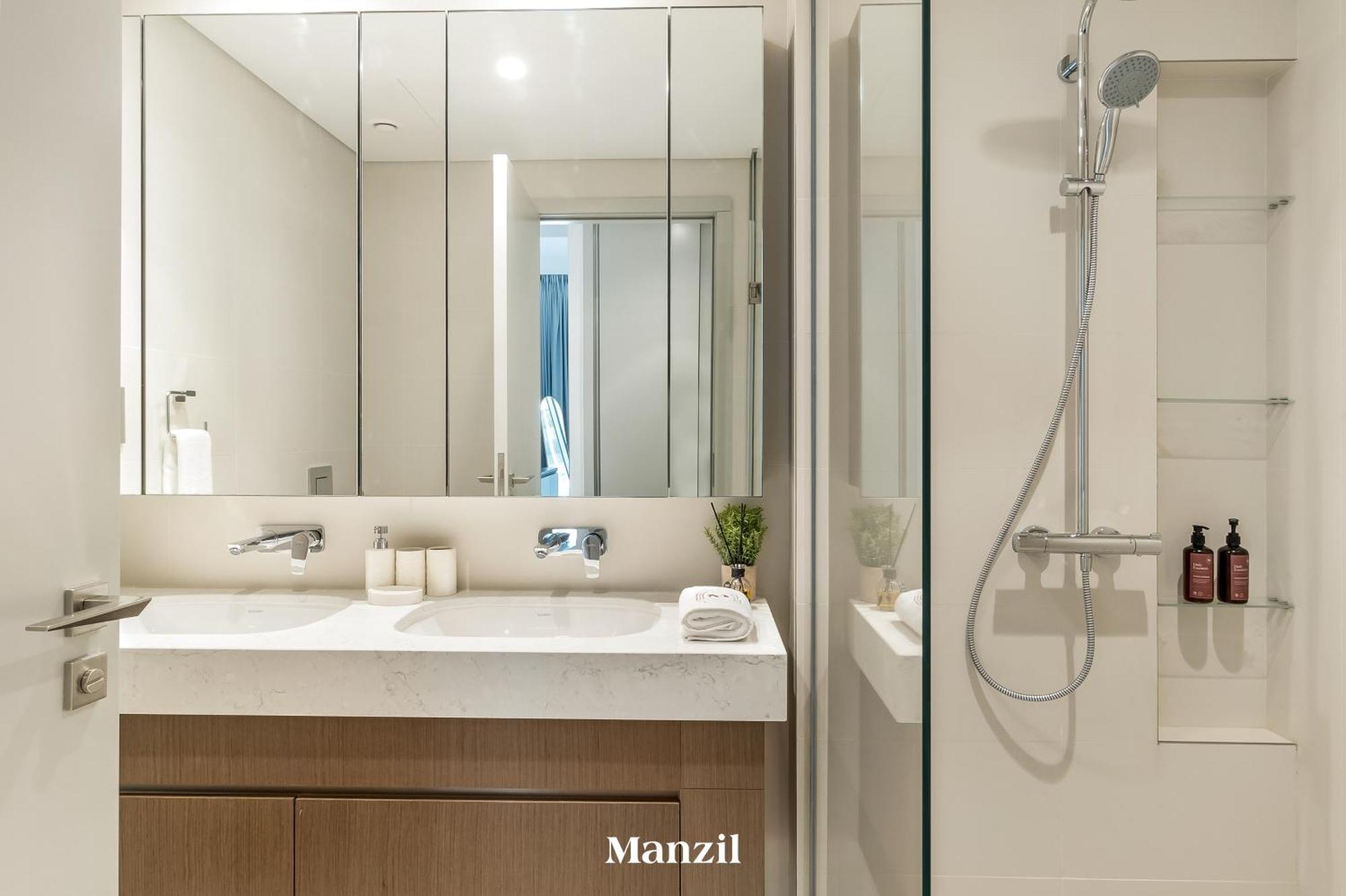 2br Coastal Luxury Retreat At Emaar Beachfront Apartment