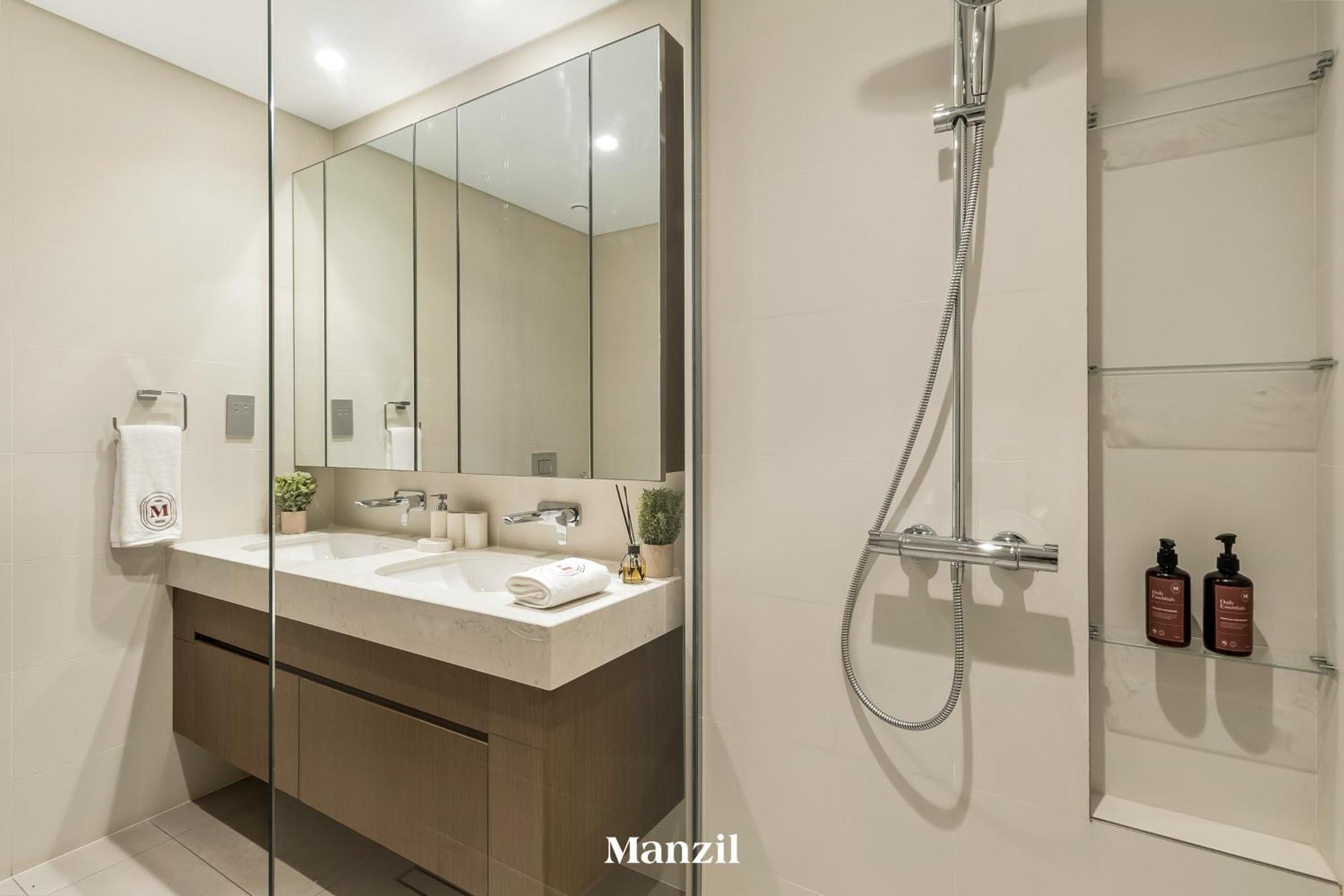 2br Coastal Luxury Retreat At Emaar Beachfront