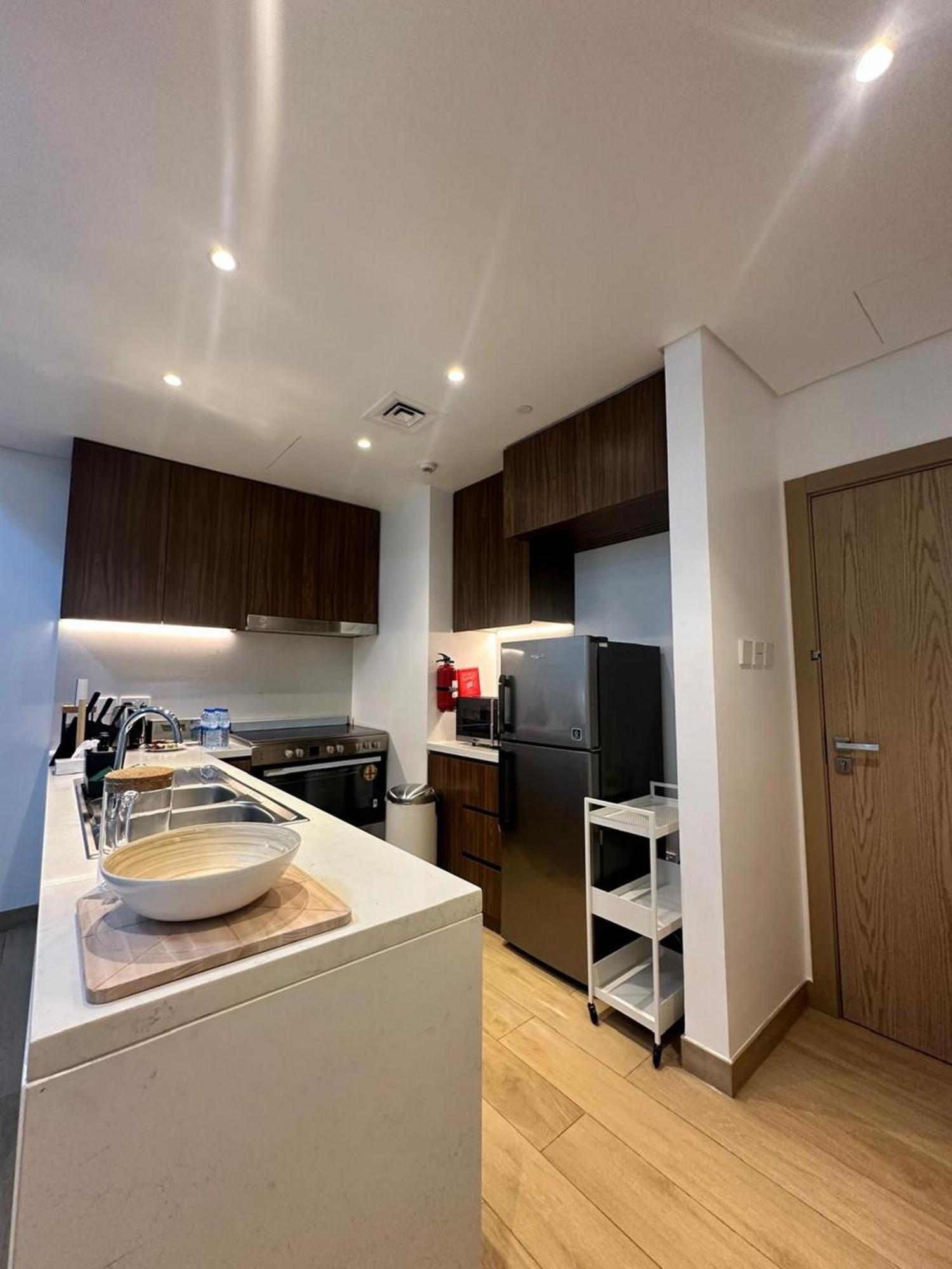 La Mer, La Cote Bldg 2bedrooms 2 Bathrooms And Pool *