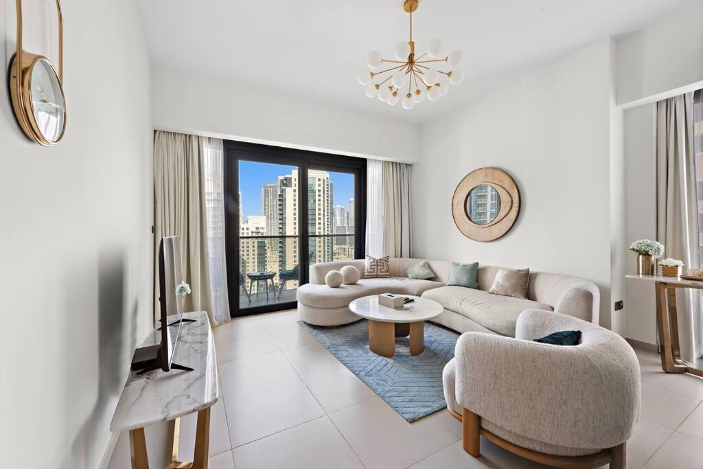Apartment Burj Khalifa Views Stylish 2Br Near Dubai Mall And Metro