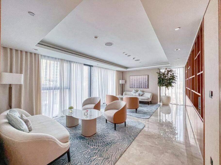 Burj Khalifa Views Stylish 2Br Near Dubai Mall And Metro Apartment Dubai