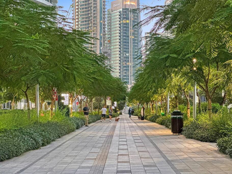 Apartment Burj Khalifa Views Stylish 2Br Near Dubai Mall And Metro Dubai