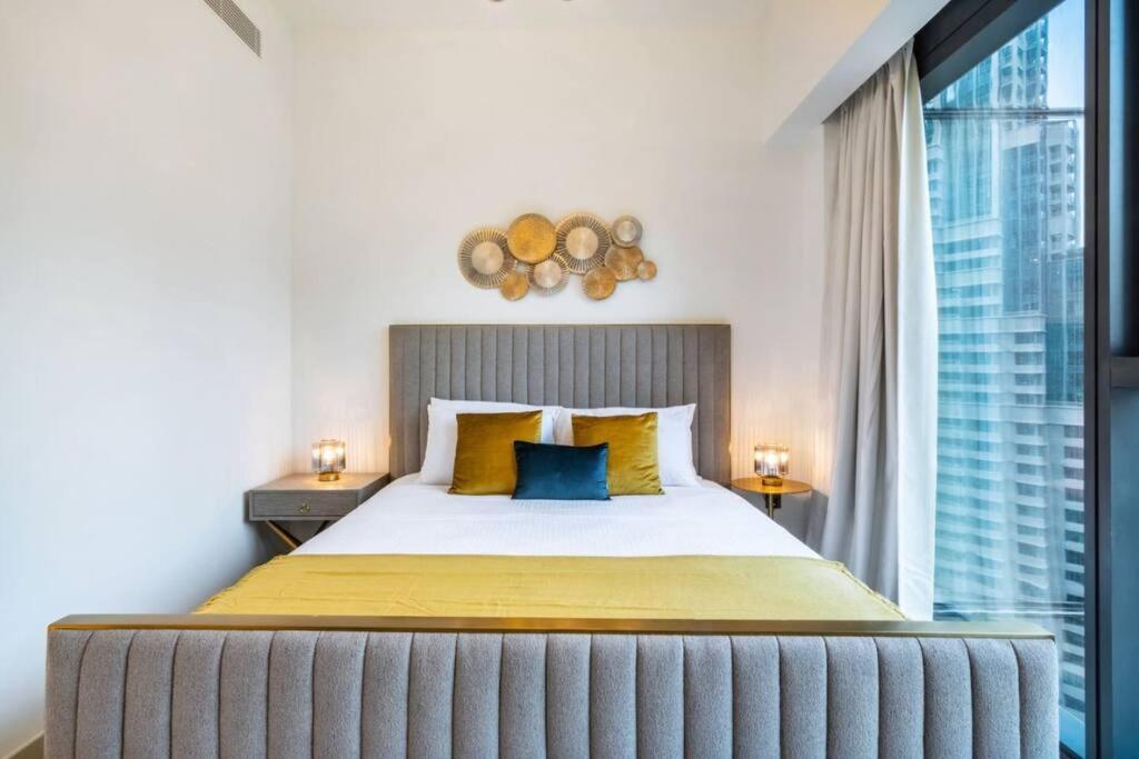 Apartment Burj Khalifa Views Stylish 2Br Near Dubai Mall And Metro Dubai