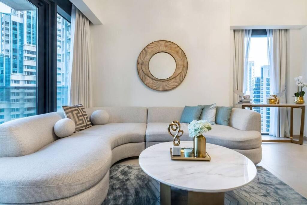 Burj Khalifa Views Stylish 2Br Near Dubai Mall And Metro Dubai