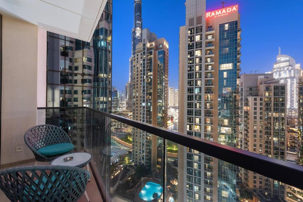 Burj Khalifa Views Stylish 2Br Near Dubai Mall And Metro Apartment *