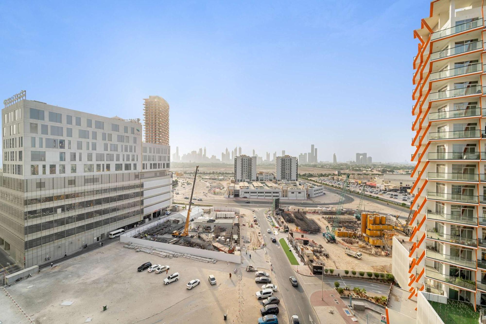 Silkhaus 1bdr In Azizi Aliyah In Theheart Of Al Jaddaf * Dubai