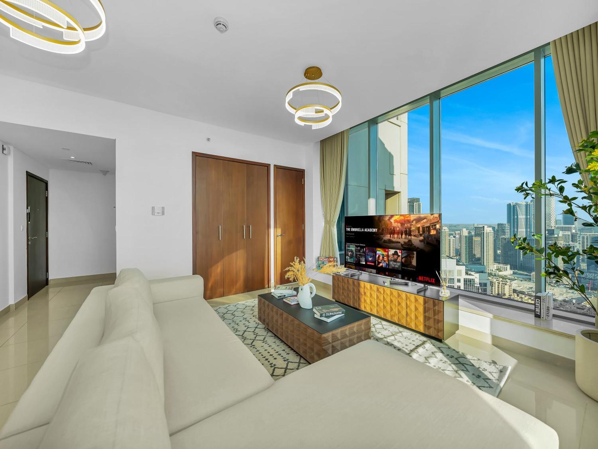 New Downtown Setup - Penthouse With Panoramaic Views *