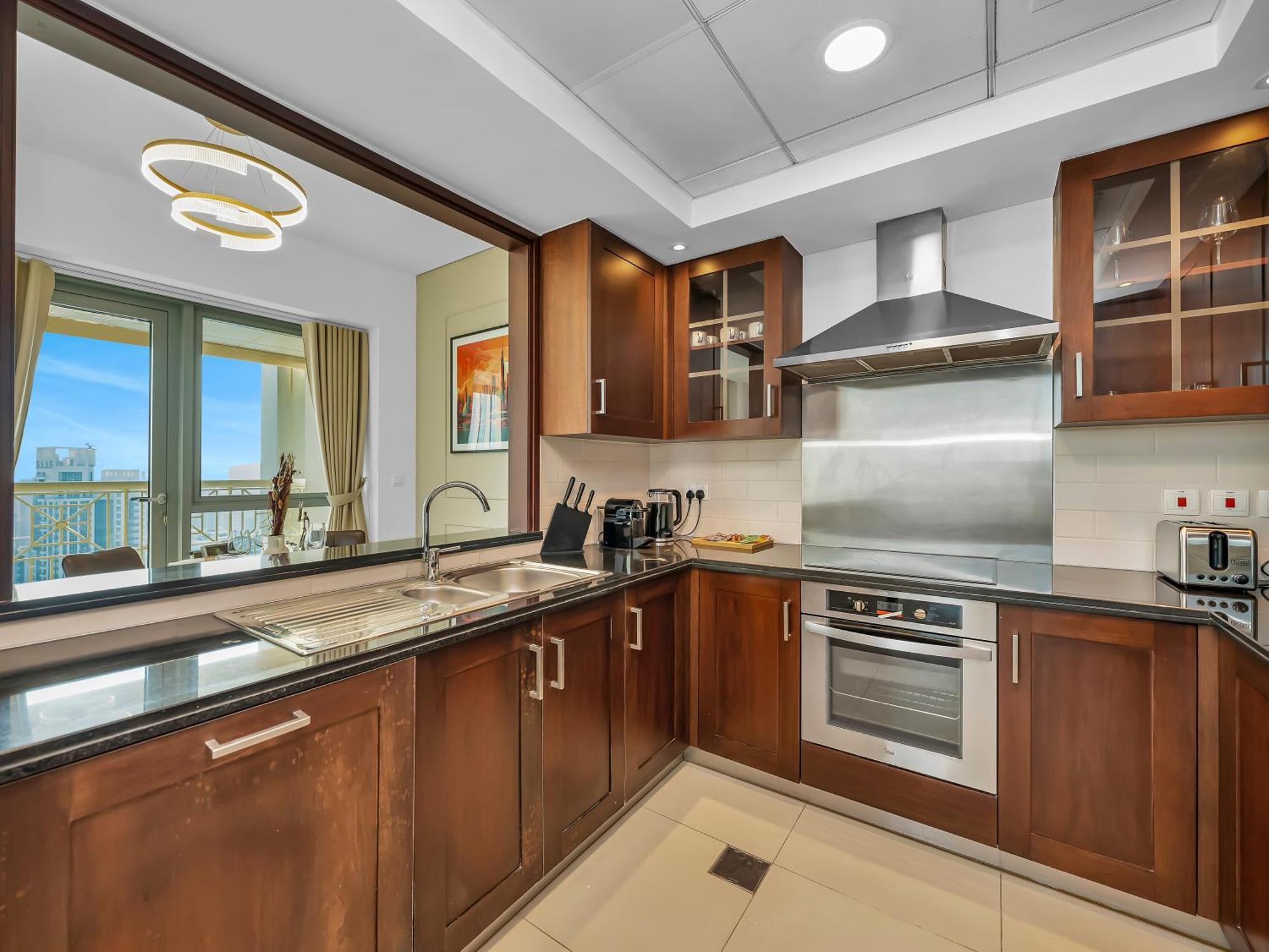 New Downtown Setup - Penthouse With Panoramaic Views *