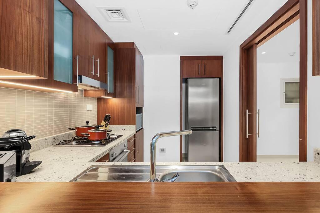 Apartment First Class 1br Skyline Views *
