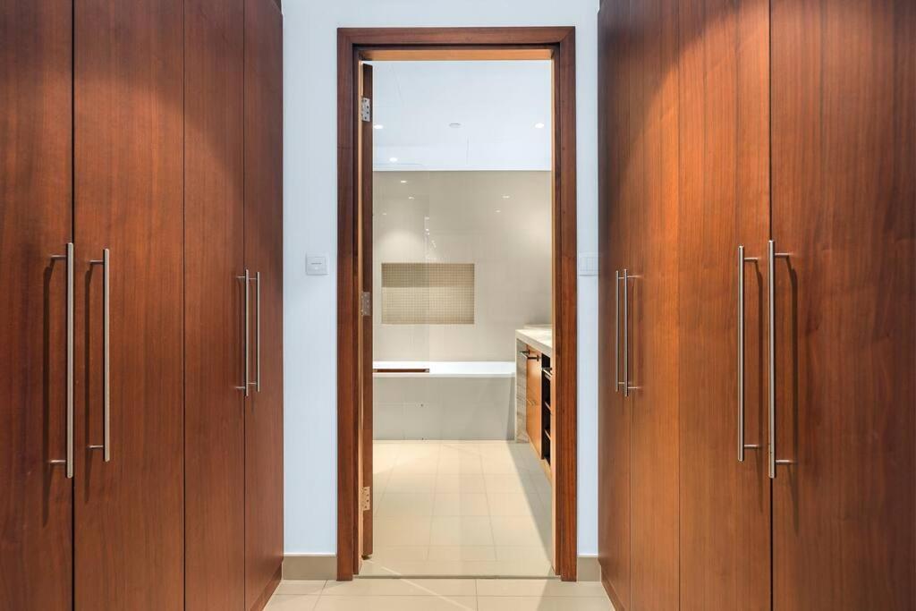 Apartment First Class 1br Skyline Views *