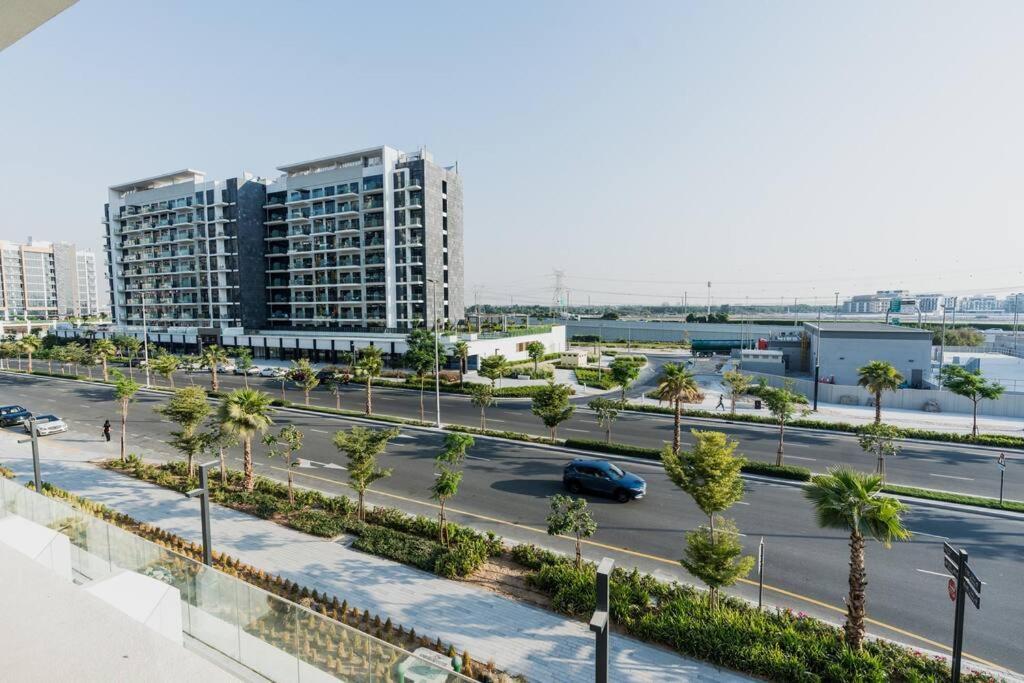 Apartment Nasma - Modern 3br Oasis With Balcony In Azizi Riviera Dubai