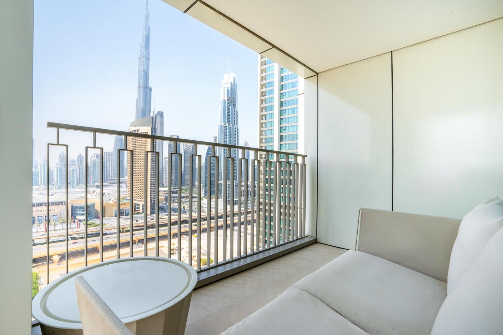 Rh - Beautiful Burj Khalifa View, 03br With Maid's Room, 7 Mins Walk To Mall Apartment Dubai