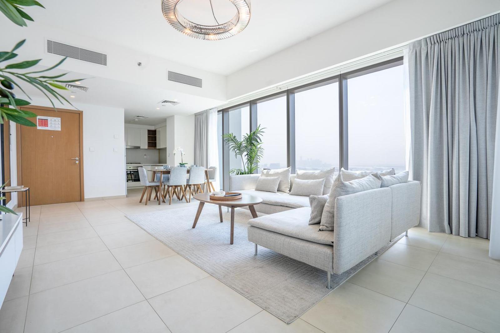 Rh - Beautiful Burj Khalifa View, 03br With Maid's Room, 7 Mins Walk To Mall Dubai