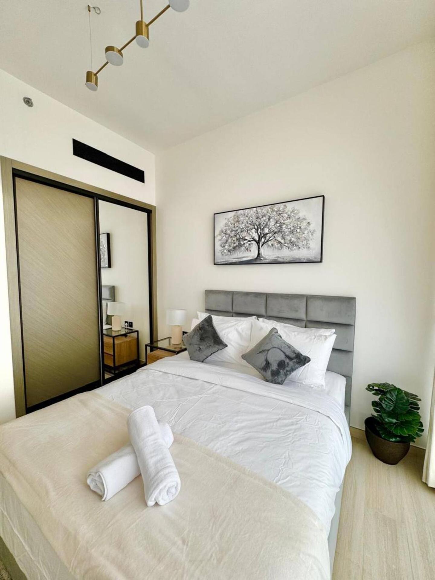 Brand-new 1-bedroom * Dubai