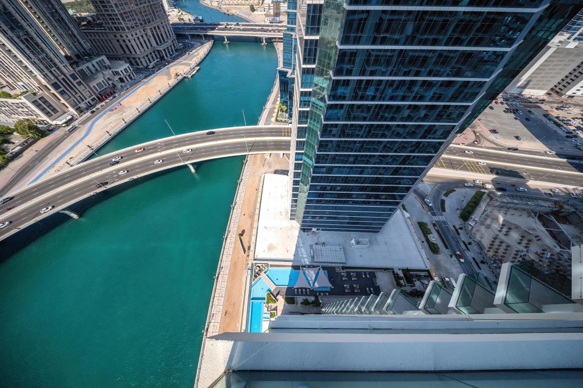 Luxury 3bd Study In Missoni With Private Elevator Apartment Dubai