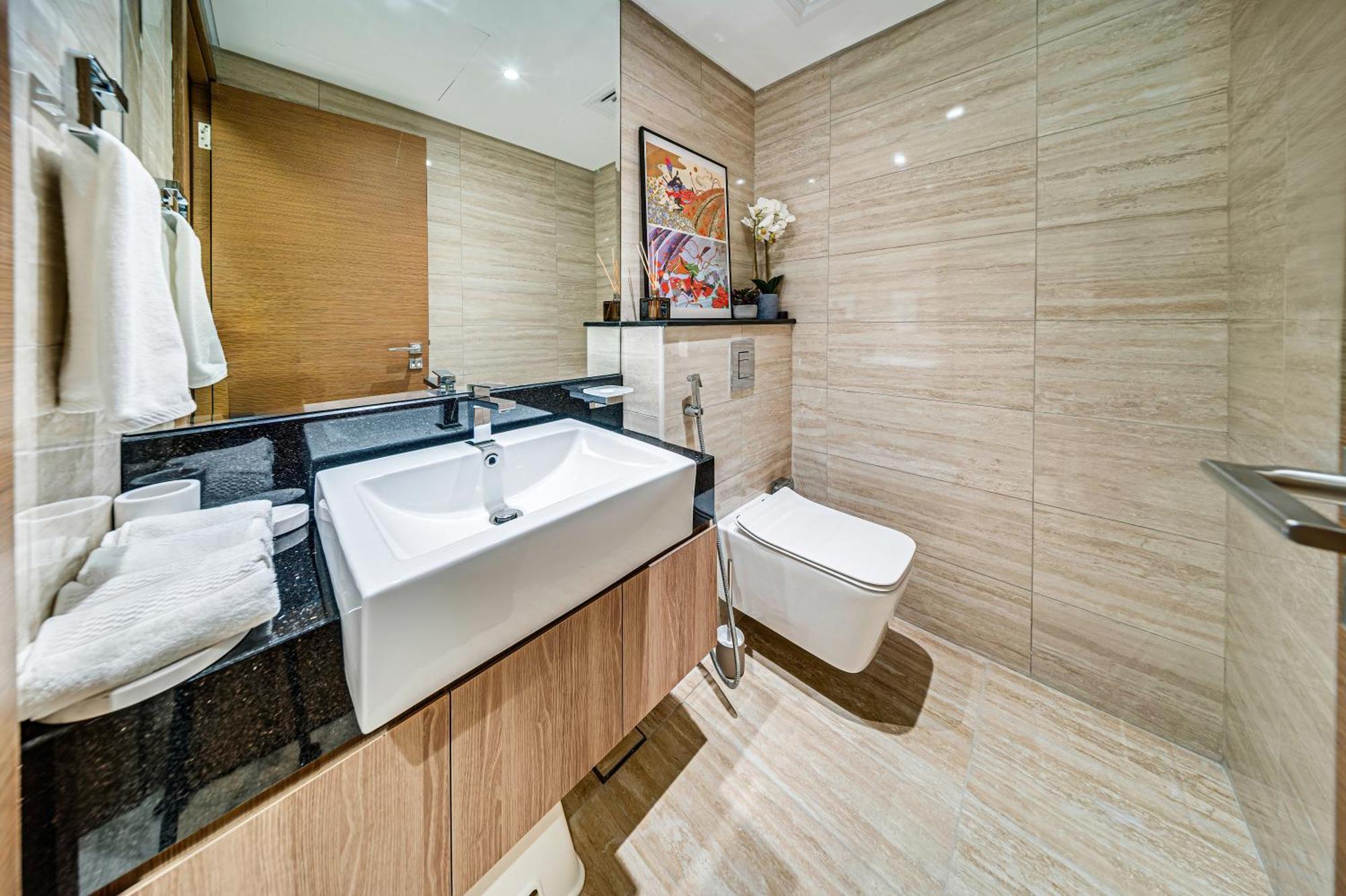 Luxury 3bd Study In Missoni With Private Elevator Dubai