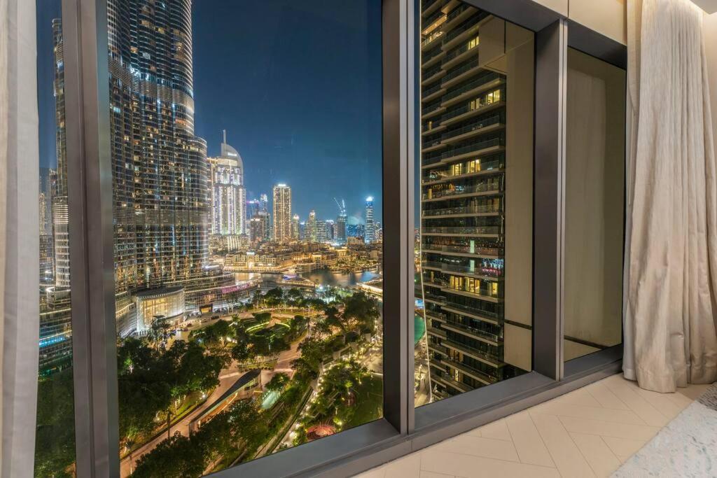 First Class 3br Incredible Bur Khalifa View Apartment Dubai
