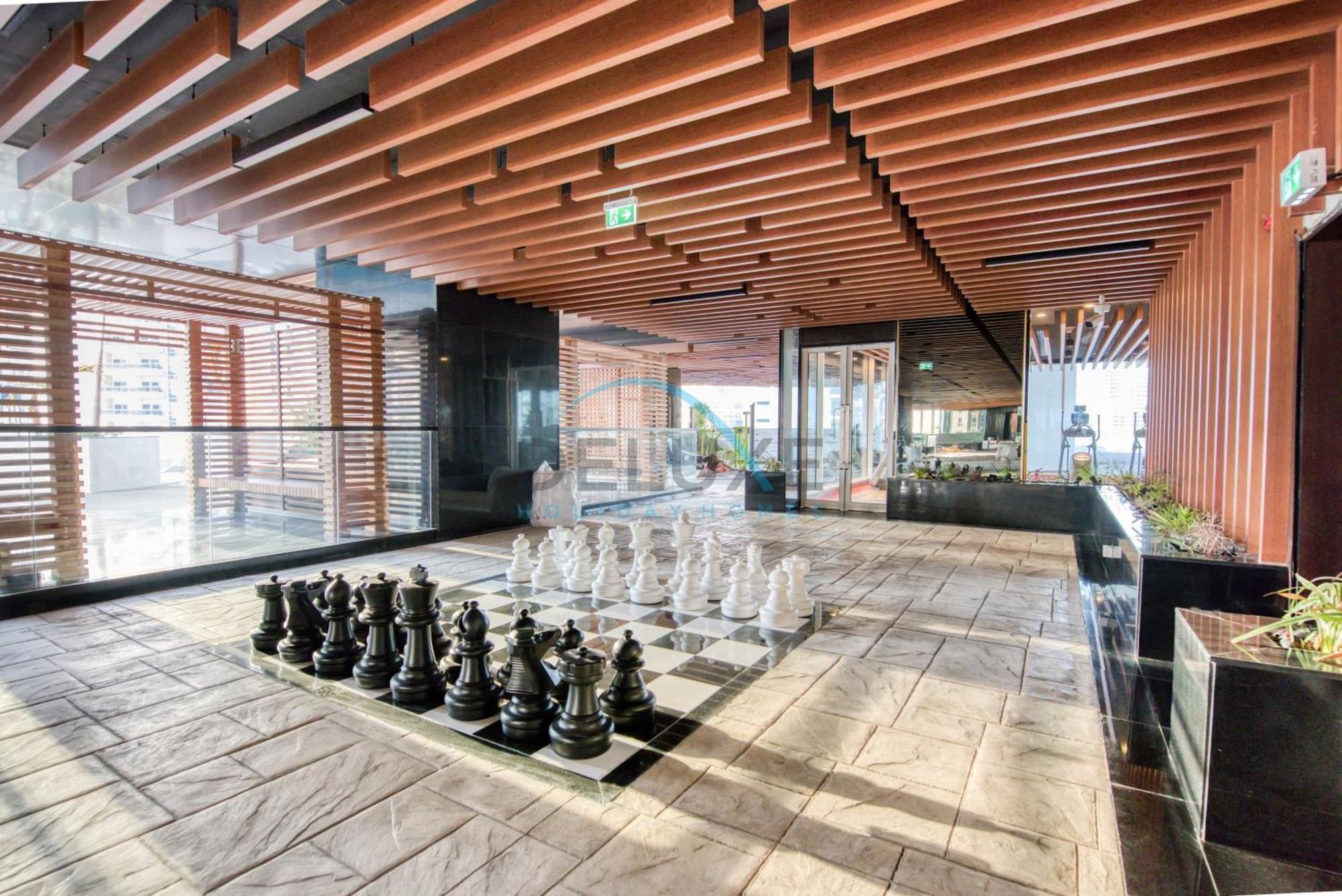 Weekly 3br With Overlooking Canal & Views By Deluxe Homes * Dubai