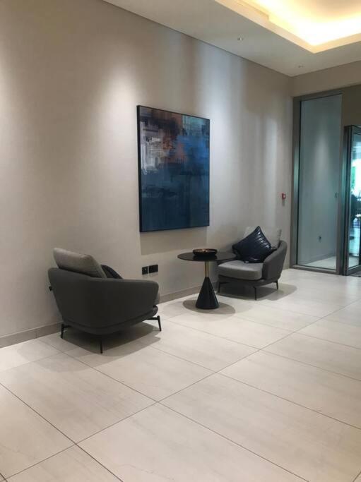 Cozy 1br 10 Min From Downtown Apartment Dubai