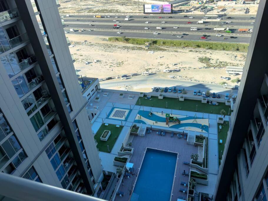 Cozy 1br 10 Min From Downtown Apartment Dubai