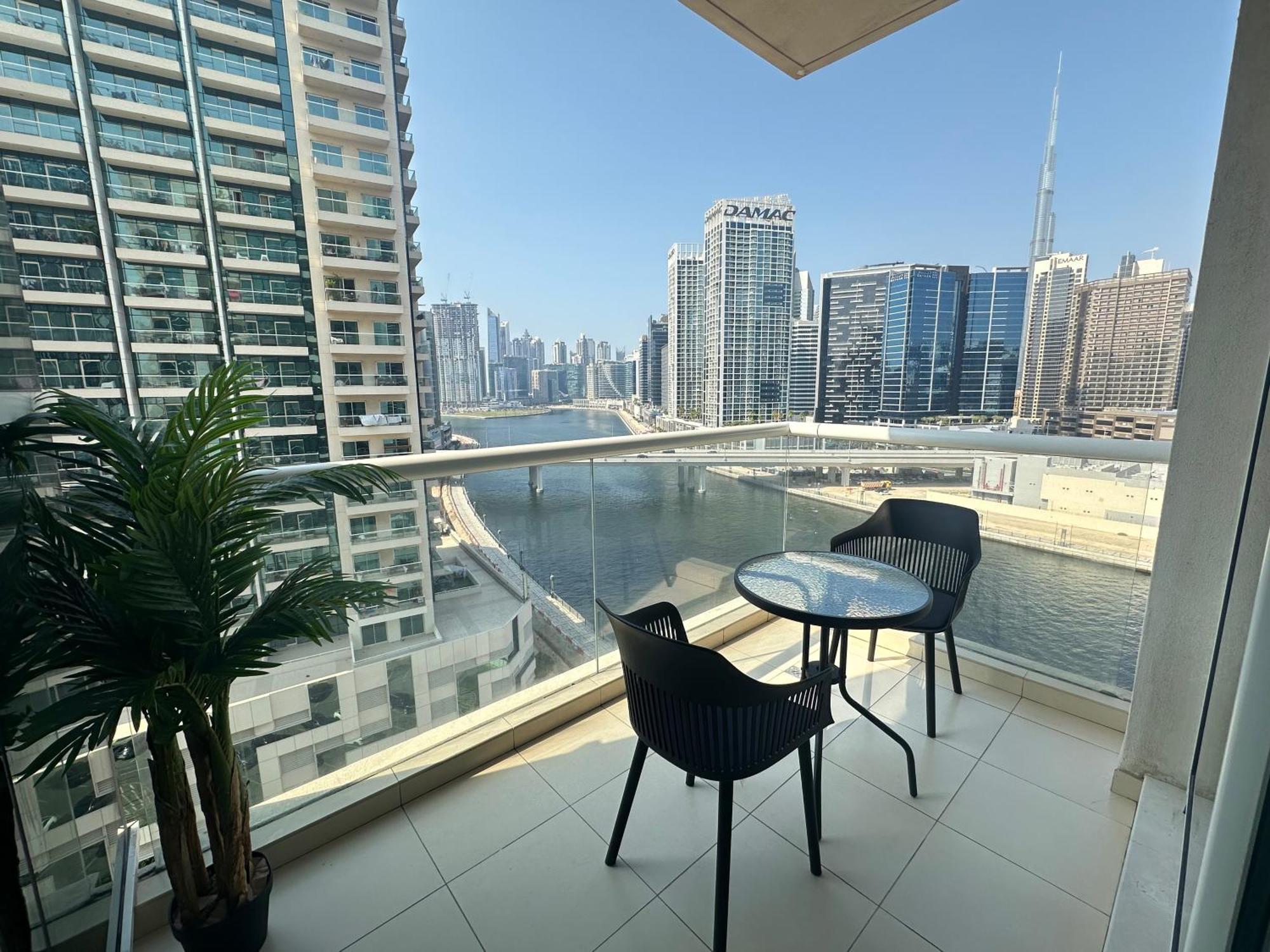 Urban Cozy 1br With Canal View - Free Parking *