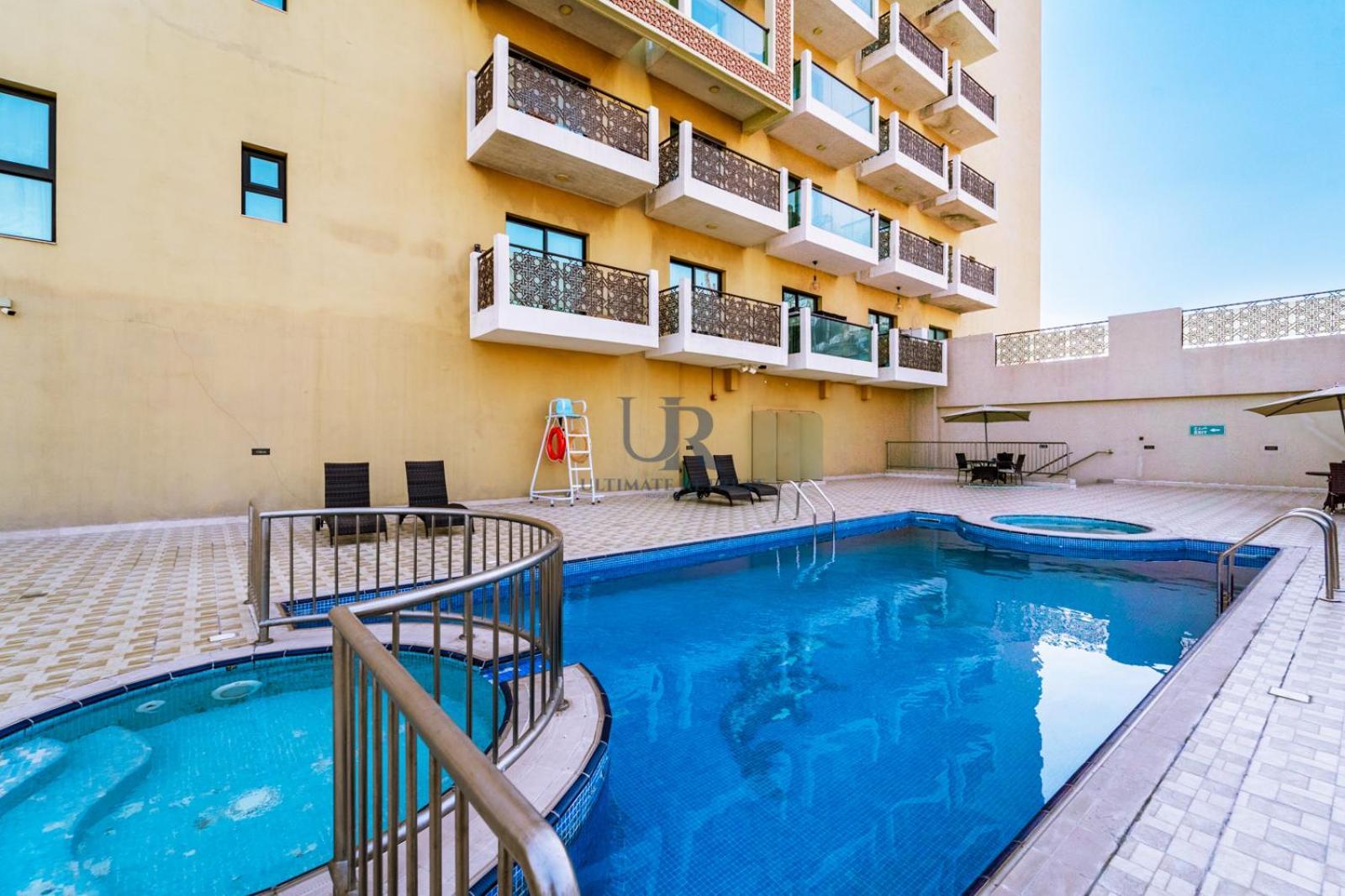 Huge 1-bedroom In Al Jaddaf Near Metro 11 Mins From Trade Fair Apartment