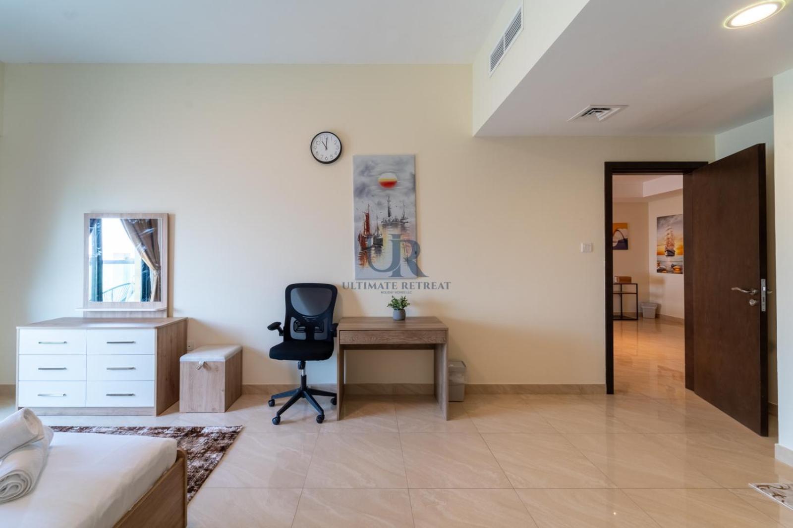 Huge 1-bedroom In Al Jaddaf Near Metro 11 Mins From Trade Fair