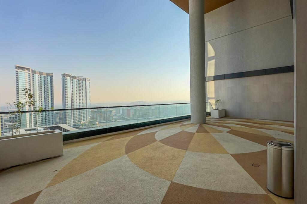 2br Luxury With Starry Ceiling Dubai