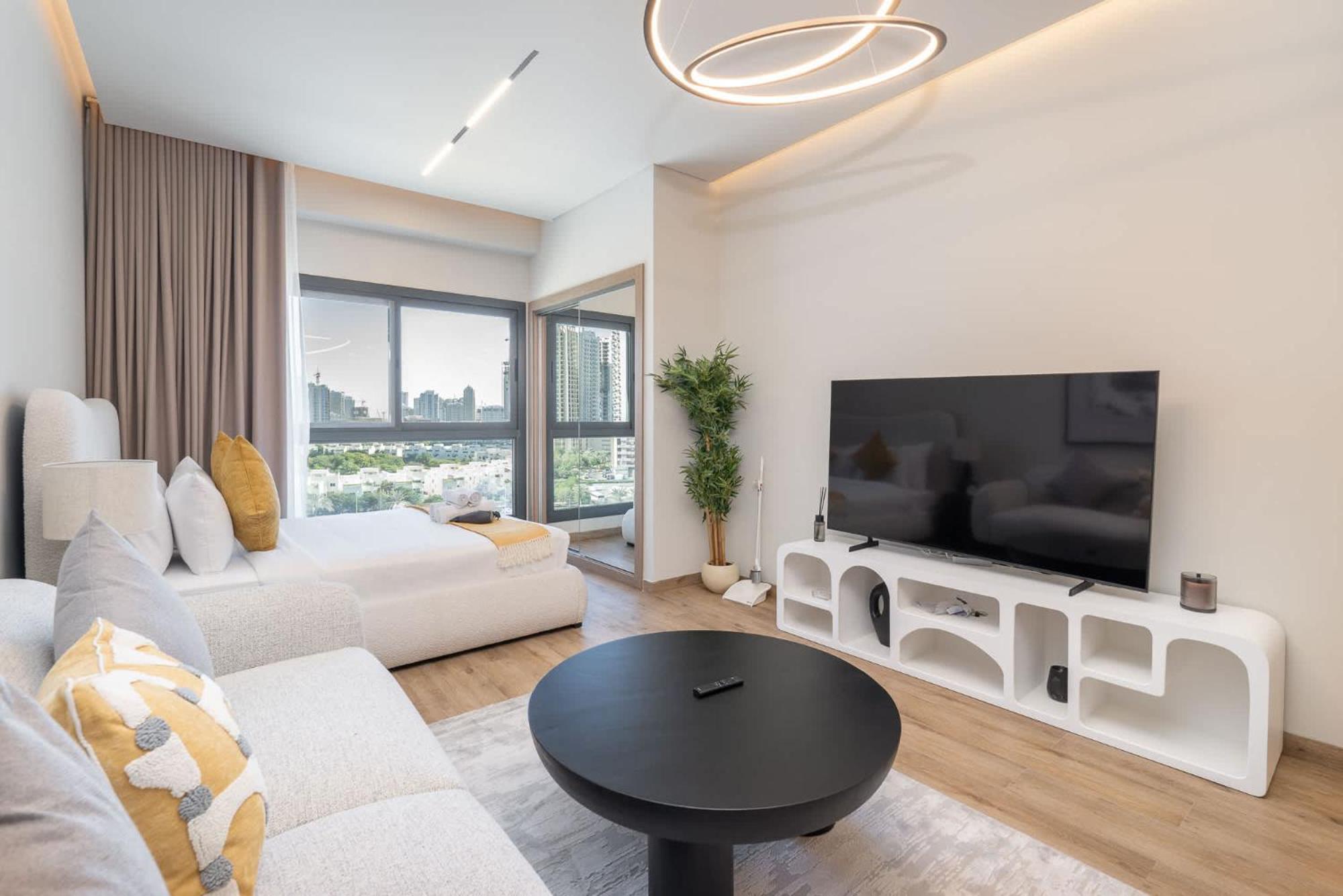 That Sleeps 2 And Near Circle Mall And Five, Jvc Apartment Dubai