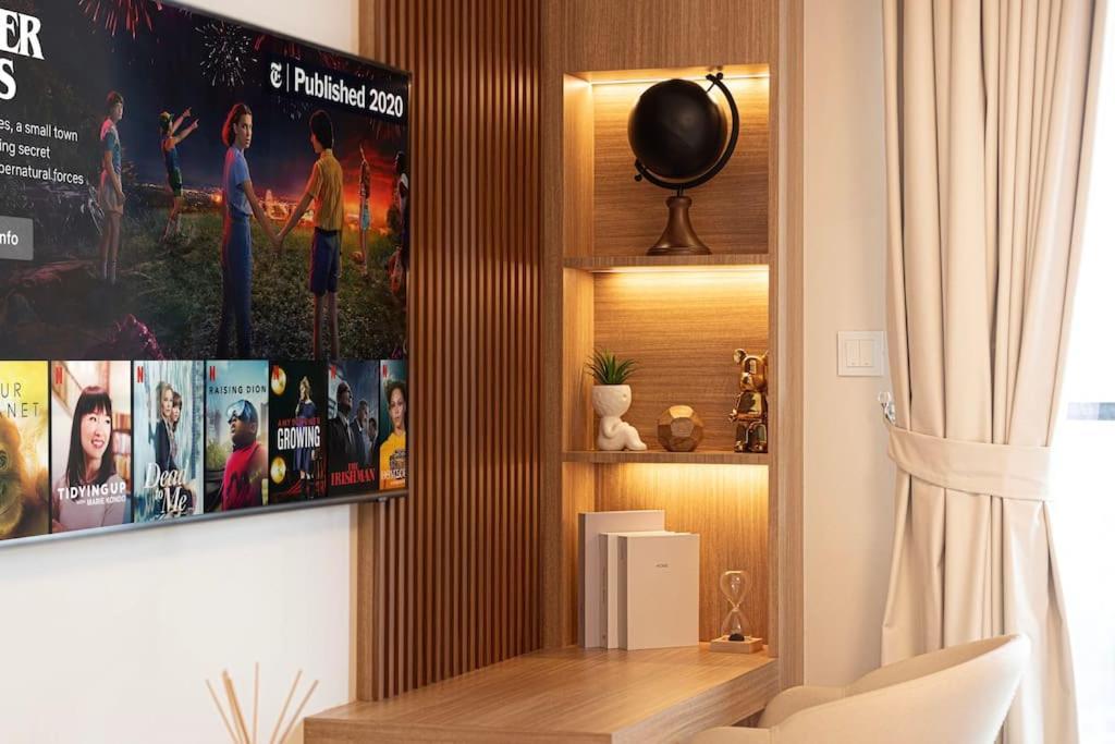 2br Luxury With Starry Ceiling Dubai