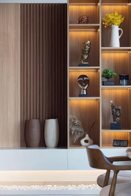 2br Luxury With Starry Ceiling Dubai