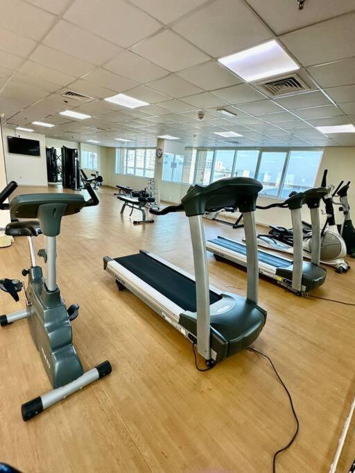 Apartment Triplux Homes Near By Insurance Market Metro Station *