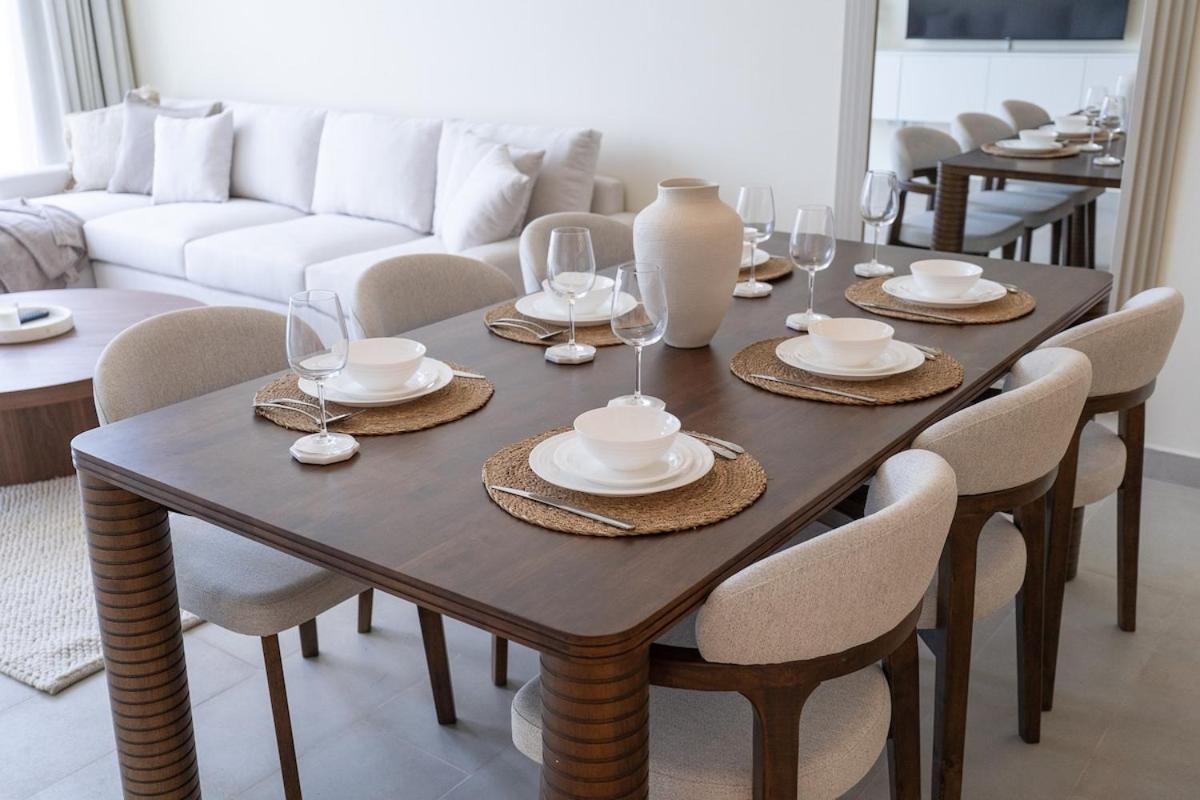 Prestigious 2-bedroom Unit With Waterfront Charm In Creek Harbour * Dubai