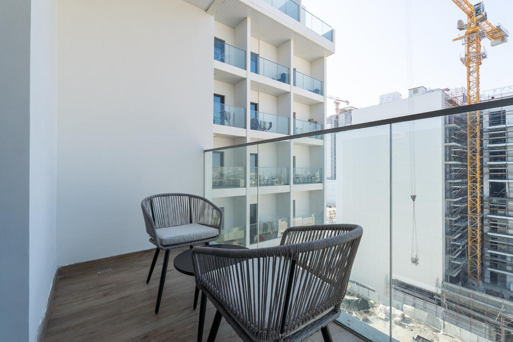 Cozy In Jvc - 3 Mins Walk From Five, Jvc Apartment