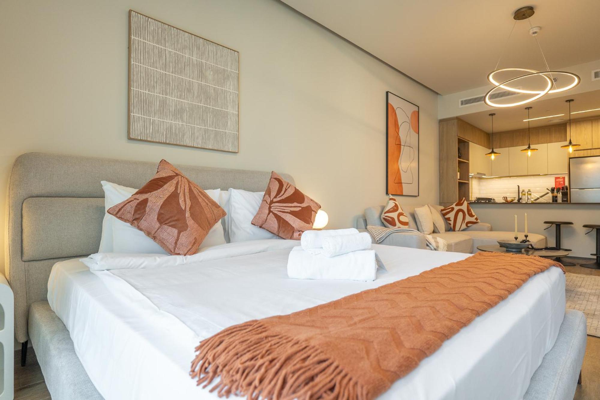 Cozy In Jvc - 3 Mins Walk From Five, Jvc * Dubai