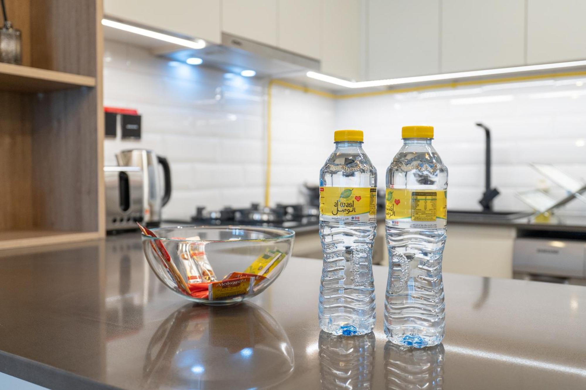 Apartment Cozy In Jvc - 3 Mins Walk From Five, Jvc *