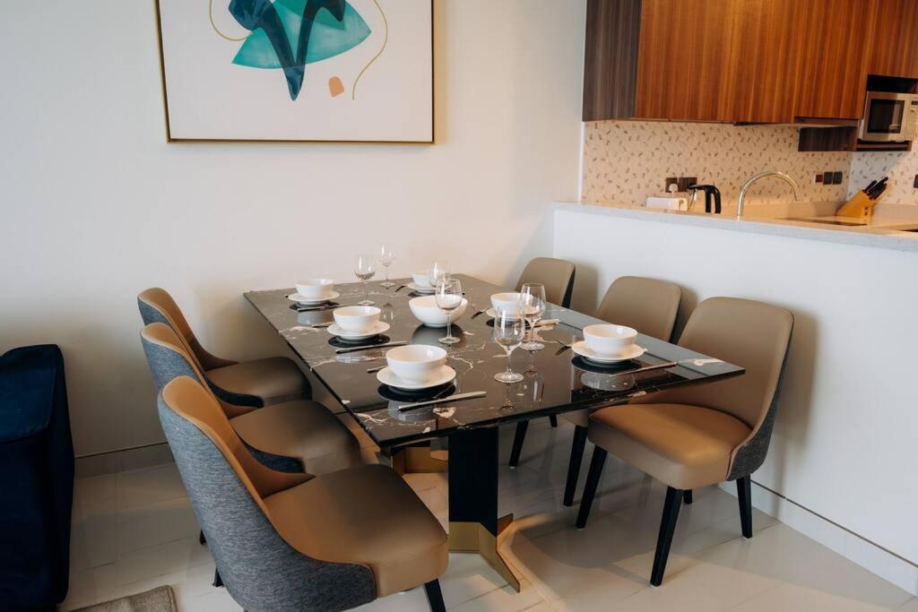 Stunning 2-bedroom Near Palmjumeirah *