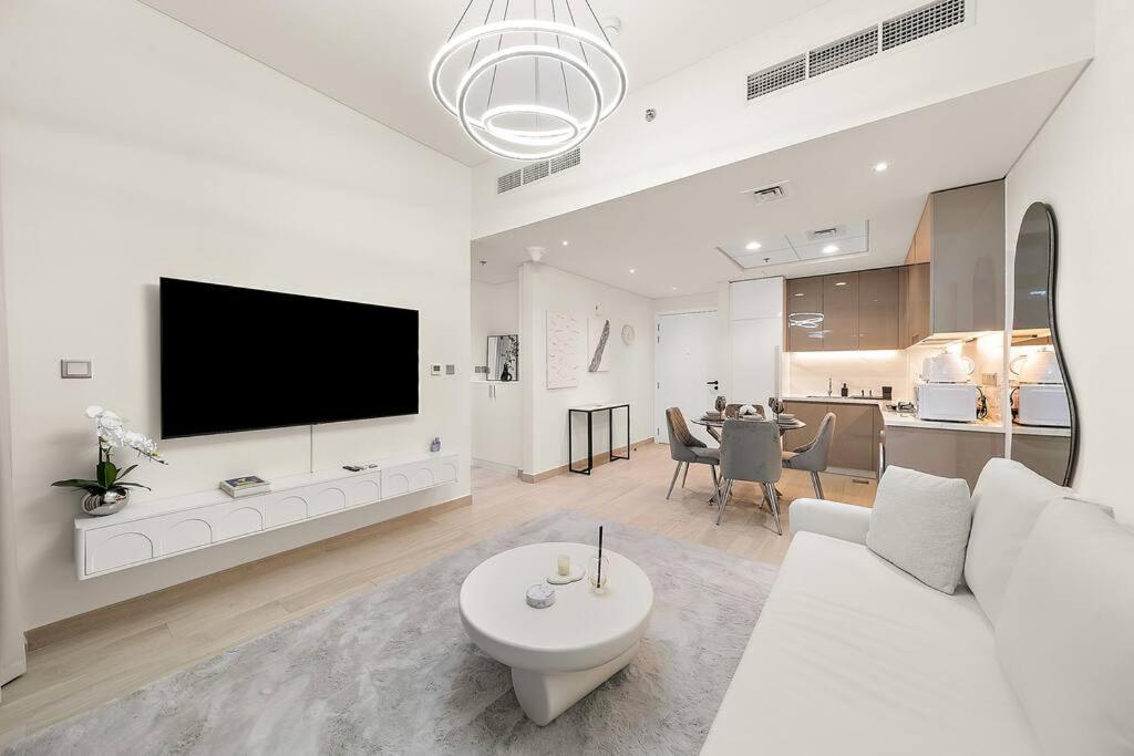 First Class 1br Luxury Escape Apartment Dubai