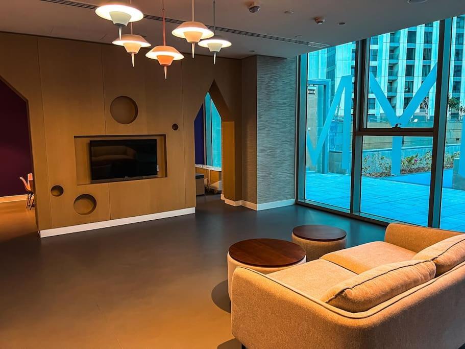 Maxstays - Stunning Burj Khalifa View - Mall Access - Infinity Pool