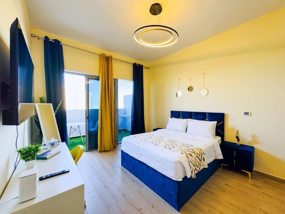 Cozy In Azizi Aura - Apartment *