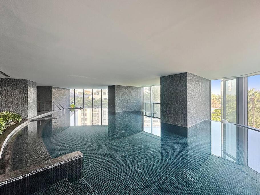 First Class 1br Waterfront Bliss In Al Jaddaf Apartment *