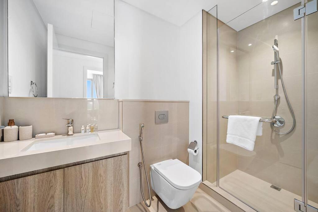 2br With Gym, Yoga And Tennis Court * Dubai