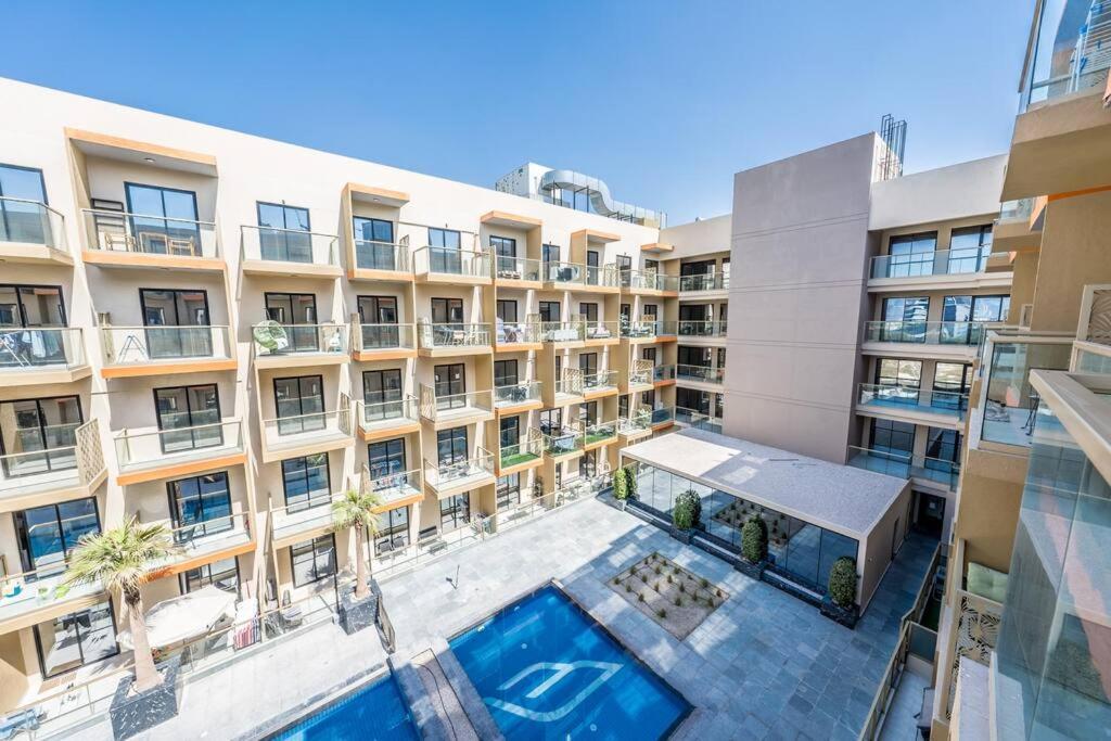 Dazzling 1br-binghatti Rose-jvc Apartment Dubai