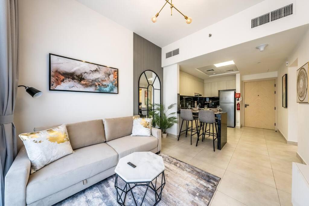 Dazzling 1br-binghatti Rose-jvc Dubai