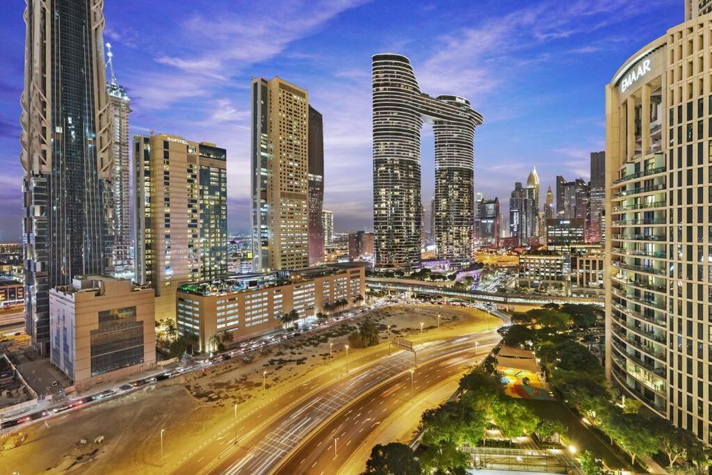 Apartment First Class 1br Modern Downtown Oasis Dubai